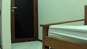 Moto boy o delivery que ganhou um boquete