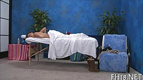 Behold the stunning beauty of this 18-year-old girl!