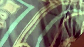 गीली टाइट चूत को चाहिए मोटा लंड