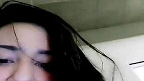 Naked Vanesita’s one woman steamy show in the car park