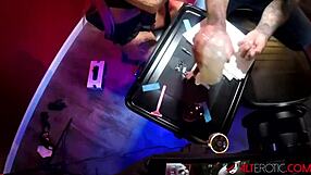 Just watched Evilyn Ink bang Sascha right after inking his tattoo