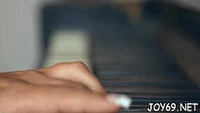 Playgirl Gets Agonizing Orgasm from Solo Play