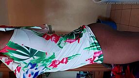 अरे, अपनी गंदी गांड मेरे पास मत लाना, शोगा तू!