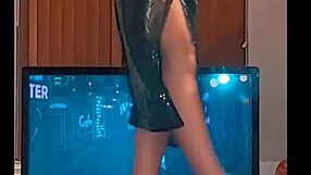 Jolene's Teasing Striptease Comeback