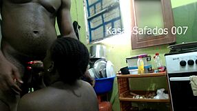 चुपाडा किचन में