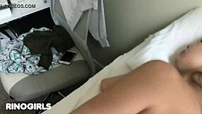 विश्वास नहीं होता, ब्रूनेट मॉन्स्टर कॉक को मुंह में लेकर फाइनल कमशॉट लेती है