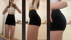 Beautiful webcam performer dances hot sexy dance routine
