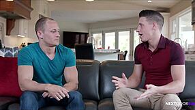 Straight man becomes gay during improv comedy class in Nextdoorraw video