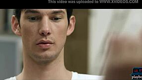 रेडहेड स्टूडेंट स्टडी रूम में गाय से चुदती है, बहुत इंटेंस