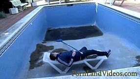 Spanish teen 18+ eris maximo chats with worker at home