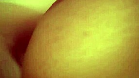 गर्म घरेलू वीडियो का संकलन इंटररेसल डॉगीस्टाइल और थ्रीसम के साथ