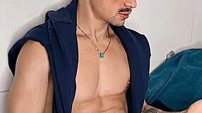 brendo vilhena jerkin’ off in bed, so hot! 🔥