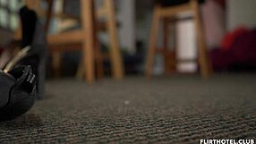 Fetiche De Pies En Flirt Hotel Nuestro Favorito