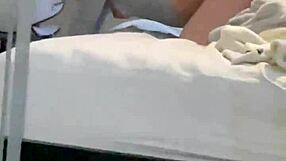 ब्लॉन्ड मोन्स्टर लंड की चुदाई चाहती है