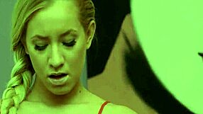 Cock-Starved Teen Toys Her Bawdy Cleft!