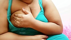 Desi sexy indian aunty