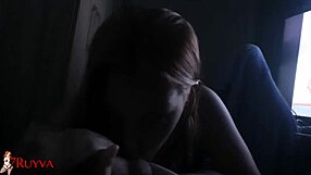 Novinha Chupando O Amante Enquanto Falava Com O Namorado Pelo Telefone!