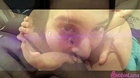 लैटिना गर्लफ्रेंड ने बड़े लंड वाले दोस्त को रिलैक्स ब्लोजॉब दिया