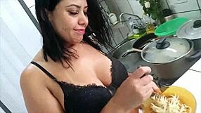 Sarah in pink kitchen gets sensual with macaroni