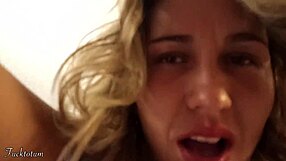 Young lovers in homemade sex tape with extreme orgasms