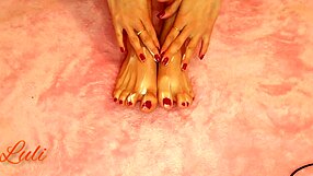 Want to see me massage my rich Latina feet?