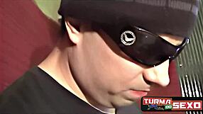 frotinha gives anal in abandoned building