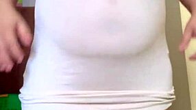 Wow! Adorable Horny Arab Pregnant Wife Plays on Cam!