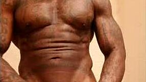 बड़ा काला लंड की पूजा हैललूजा जॉनसन सेलिब्रेशन में!