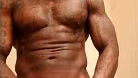 बड़ा काला लंड की पूजा हैललूजा जॉनसन सेलिब्रेशन में!