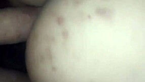 La mujer de mi papá se mete a mi cuarto después de la fiesta