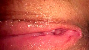 Real teen babe shows hot close-up pussy play