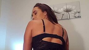 Hey fans, wanna see my roughest, naughtiest lingerie play?