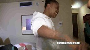 lesbian pussy exclusive banged by lizzy n phoenoisseur, so real and hot.