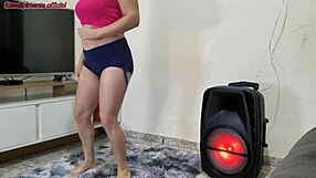 My beautiful stepdaughter teases me, should I fuck her without a condom?