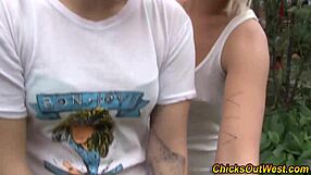 Australian amateur gets her taste buds tickled by another amateur