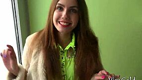 यंग यूक्रेनियन गर्ल एल रोस वीरा गोल्ड्स बिग कॉक आउटडोर्स में सक्स करती है