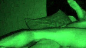 पोर्न स्टोर थिएटर से निकलते ही हॉट लड़की को चोदा गया