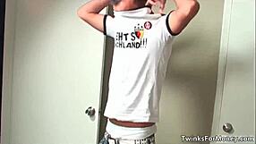 Twinks dive into raw hardcore gay action