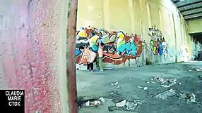 Amateur couple uses wall in the street for hot sex