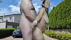 हॉट पब्लिक स्ट्रिपटीज बिग कॉक हैंडजॉब से क्रीमपाई तक