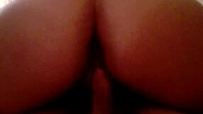 Latina couple enjoys monster cock in amateur sexy session