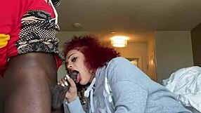 मोटी औरत बड़ा लंड चूसती है पीओवी