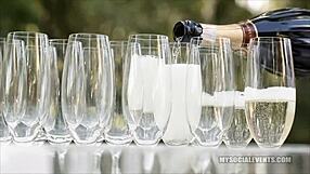 Kya PAWG Fallon West interracial mein black dick creampie jhel sakti hai?