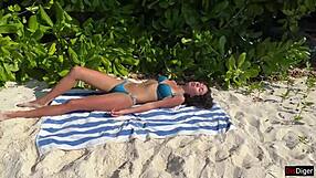 Public beach pee accident in the Maldives: unexpected surprise