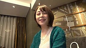 Asian wife gives intense blowjob to amateur!