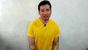 Does this 21cm twink penetrate the taco seller bareback in the sauce warehouse?