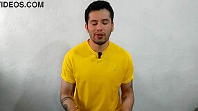 Does this 21cm twink penetrate the taco seller bareback in the sauce warehouse?