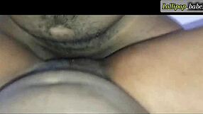 उसकी चूत जंगली जल रही थी, गंदी बातों ने एमेच्योर एक्शन को भड़काया