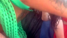 Resenha De Putaria Na Rua Acaba Em Fudelância No Carro Em Movimento