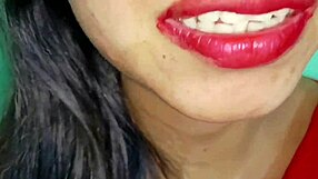 Amateur Indian babe gives killer closeup blowjob with skill